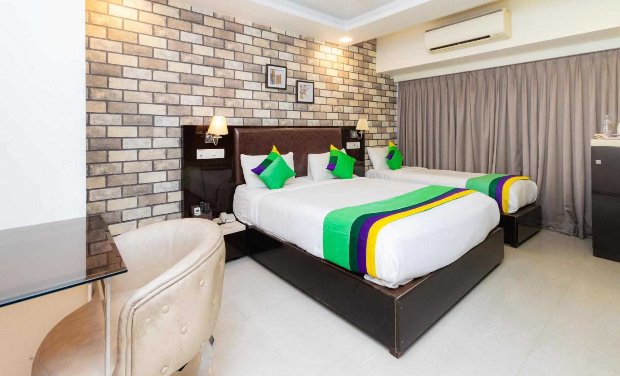 Hotel Treebo Laaiba Residency Bombay Exterior foto